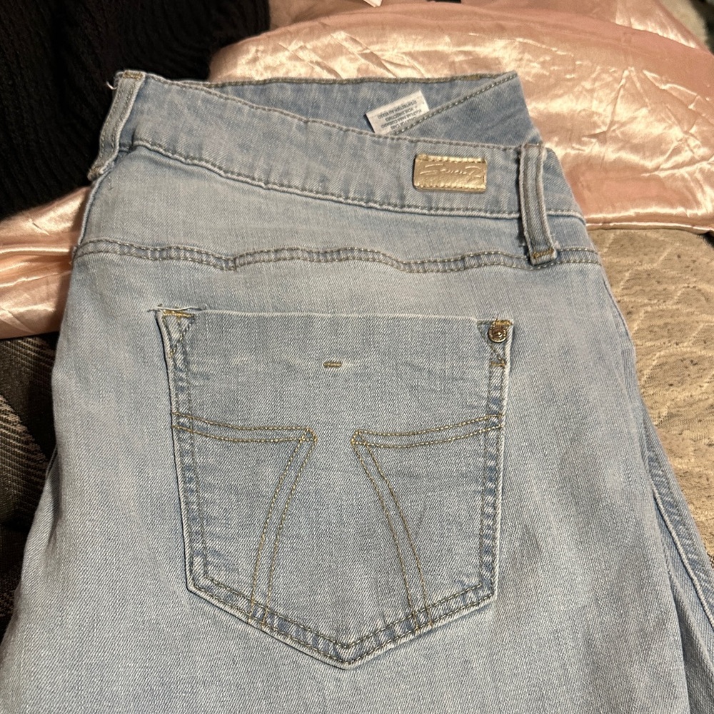 Seven7 Light Denim Women's Jeans